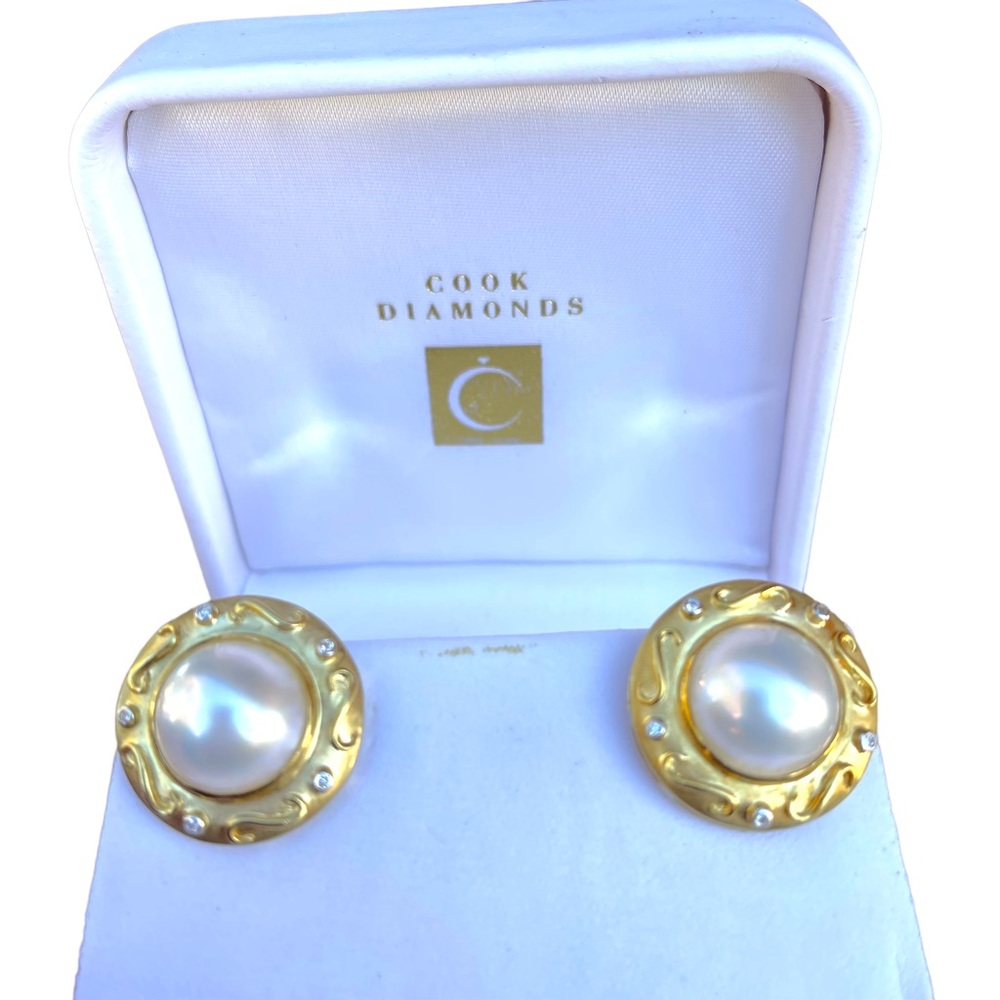 Vintage Authentic MABE White Pearl Earrings 18kt (750) gold and diamonds 💎 - Picture 3 of 16
